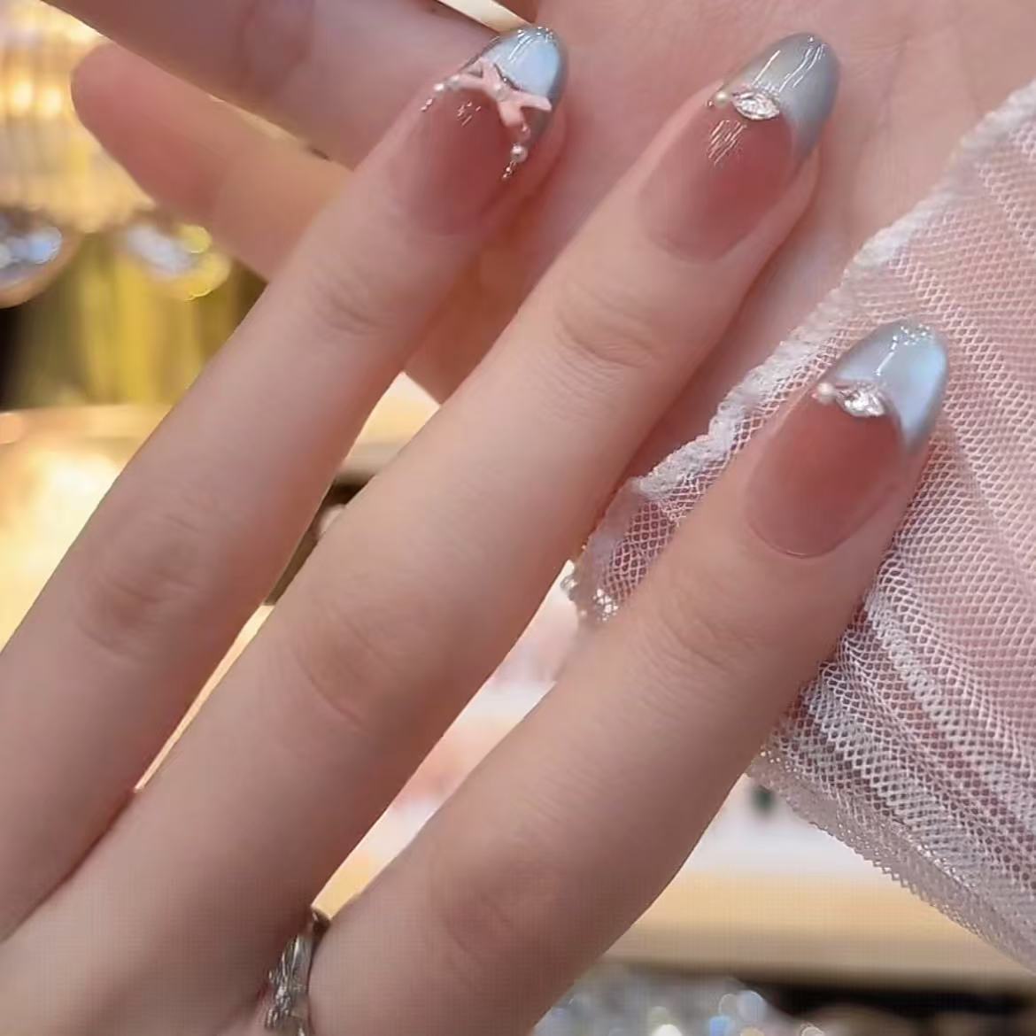 Blue Elf Diamond Nail Art Parche de uñas simple y de alta calidad El producto terminado brilla con armadura de desgaste de temperamento blanco