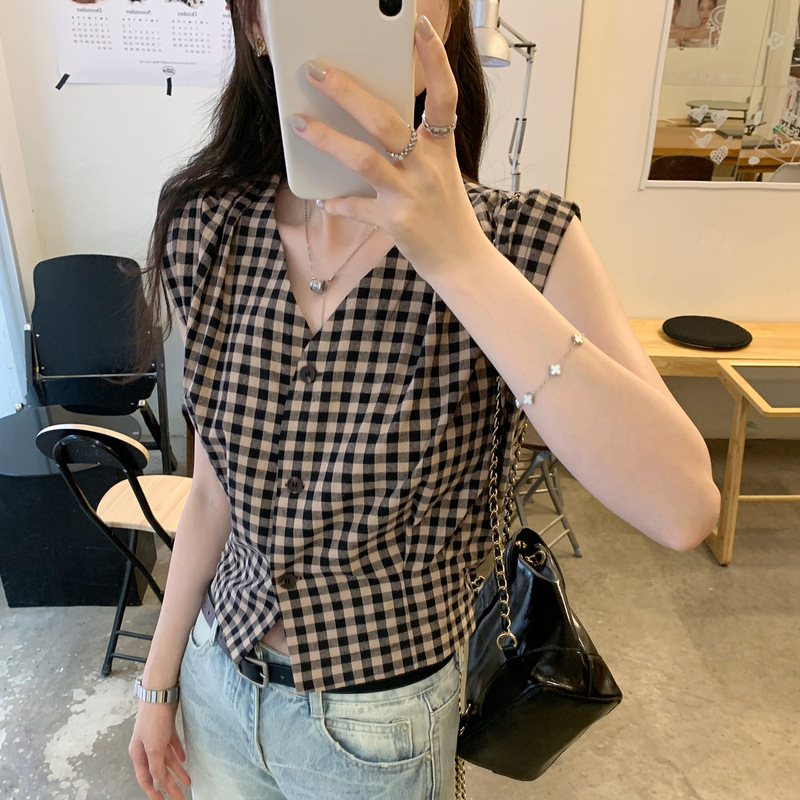 实拍设计感复古红色格纹修身无袖衬衫女2025夏新款V领短上衣82942|undefined