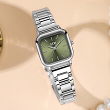 ��ϼ�Լ����С�ڷ������̶�����С�������Ůʿѧ���ִ�ʯӢ�ֱ�