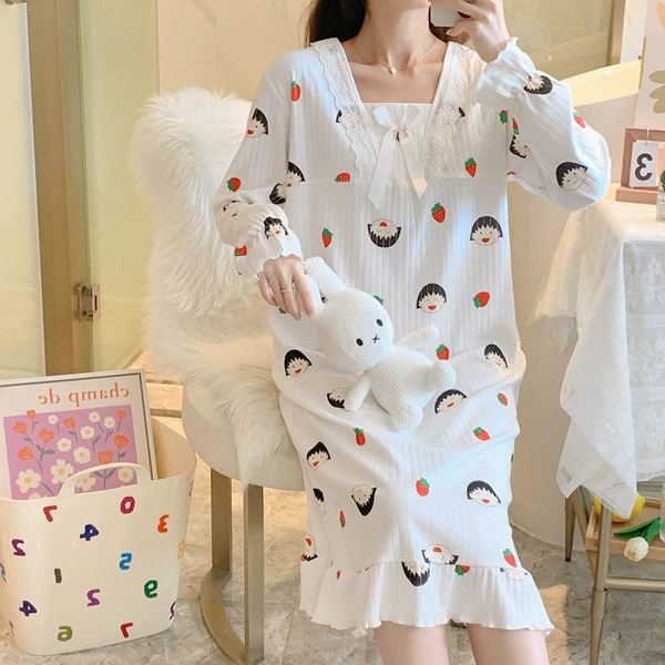 Long skirt, strawberry, princess style
