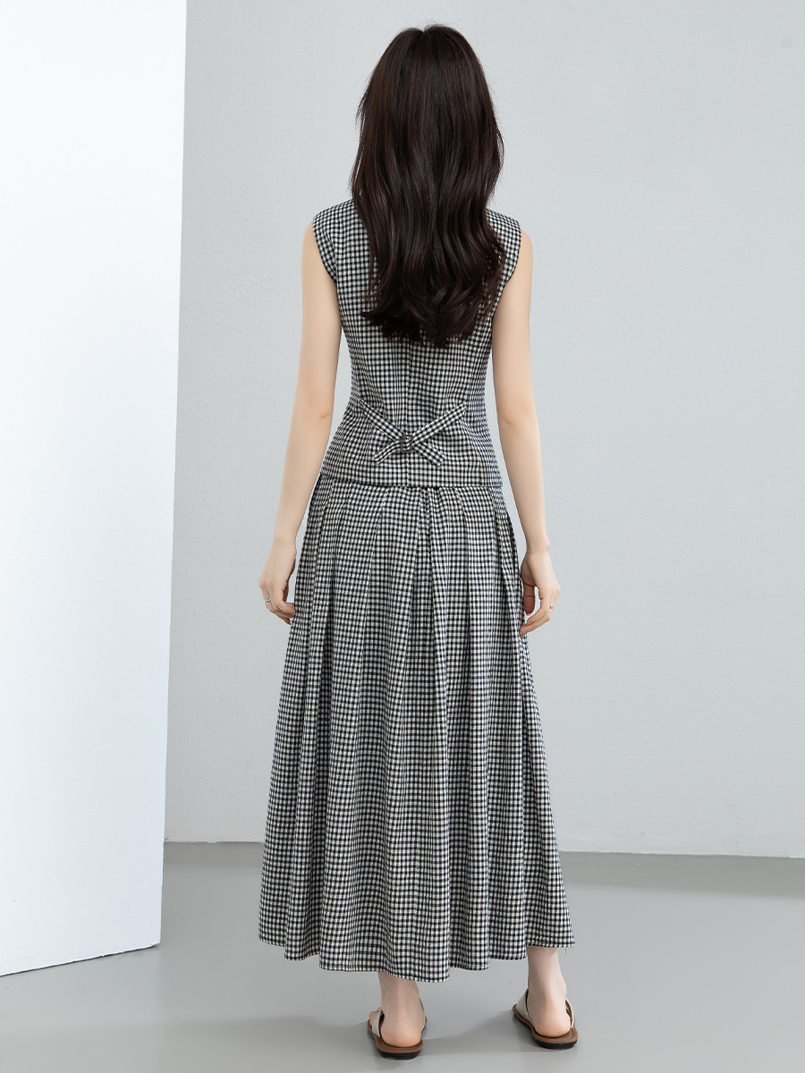 Áo gile nữ cổ tròn kẻ sọc đen trắng phối chân váy linen cạp chun — Áo gi lê - 66080 ô đen trắng