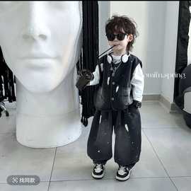 男童马甲打底裤子套装2025新款儿童洋气韩版牛仔印花宝宝春秋三件