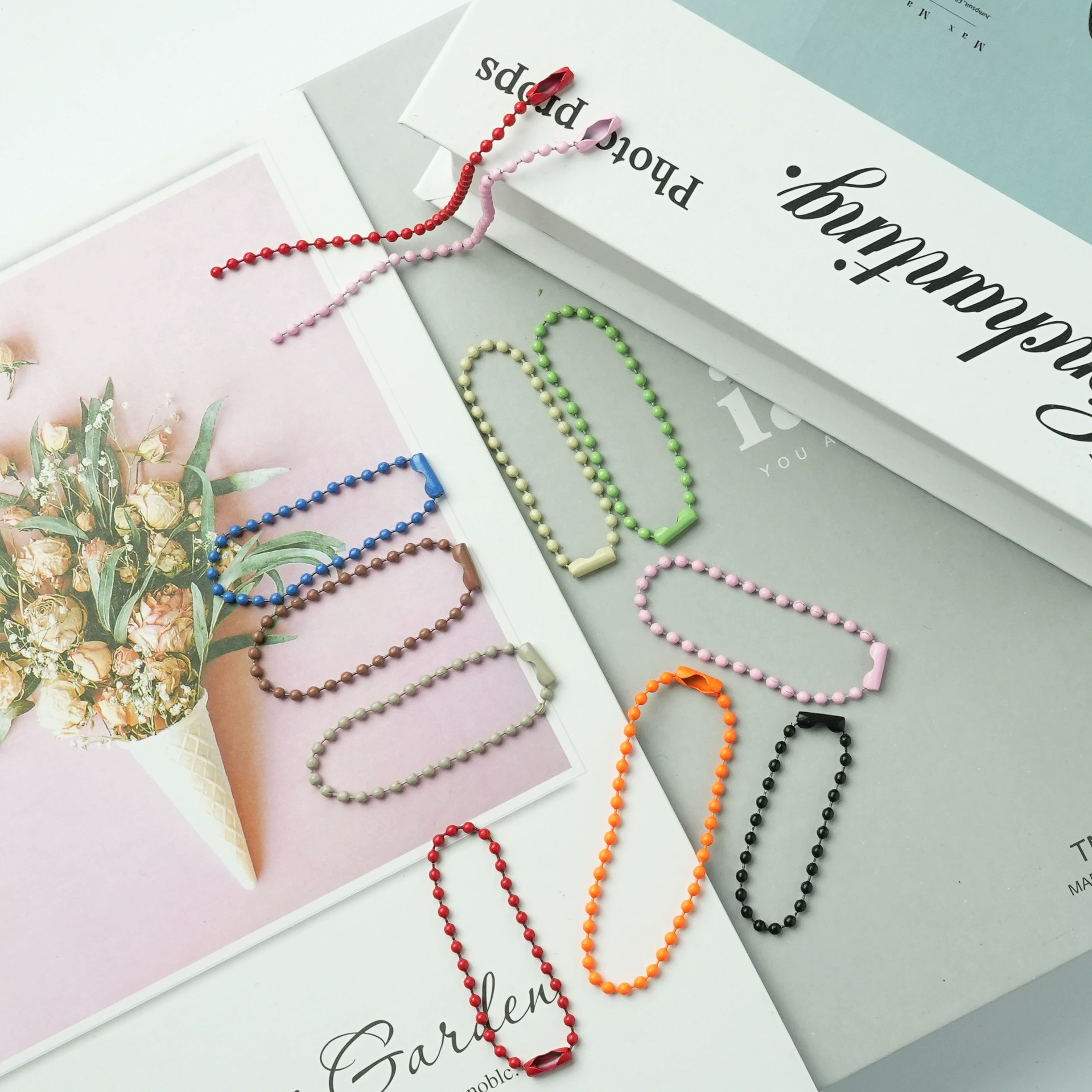 Прямые поставки с фабрики цветных окрашенных цепочек из бисера, волновых цепочек из бисера, подвесных цепочек, цепочек для бирок, цепочек для ювелирных изделий ручной работы DIY оптом