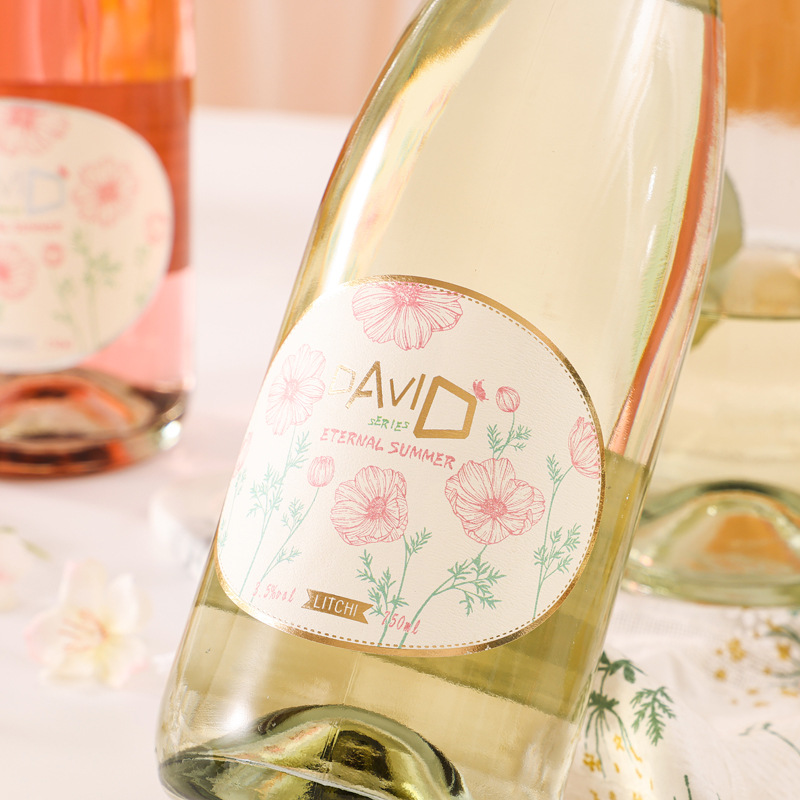 E-commerce live broadcast, two fruit-flavored women's night club low-alcohol micro-fermented bar optional champagne glass sparkling wine taste