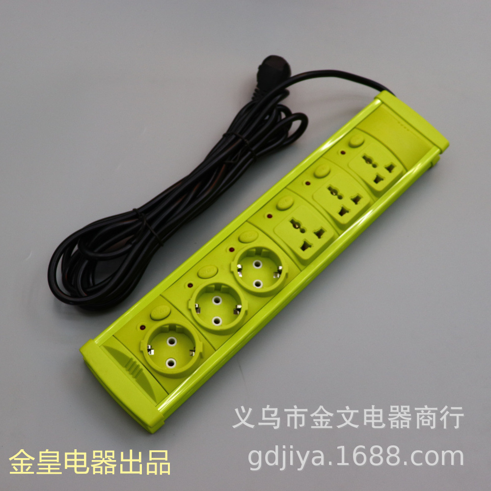 PVC外壳非洲中东埃塞俄比亚万能孔多功能孔欧式欧标孔绿色6位插座