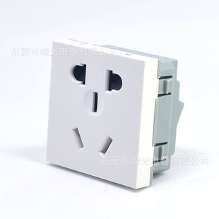 Medium gauge five-hole PDU snap-in embedded cabinet rail socket AB45 Australian gauge socket snap-in 45*45mm