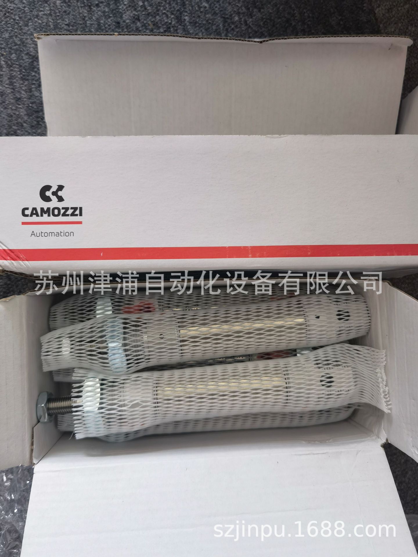 康茂盛CAMOZZI 气缸24N2A25A040现货