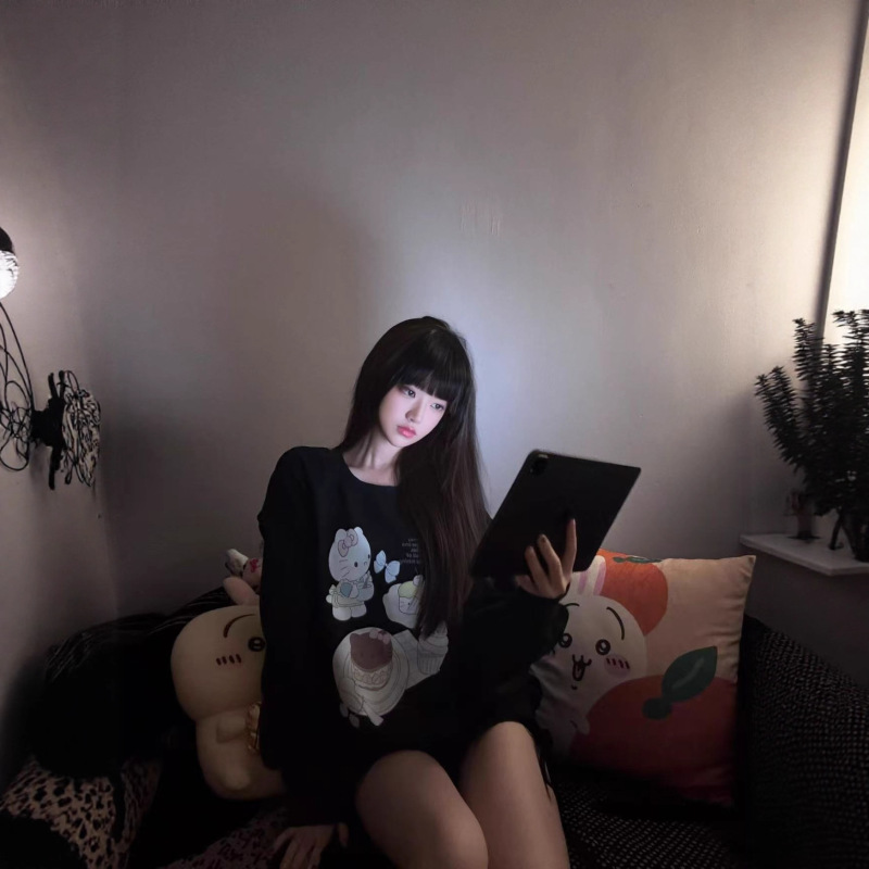 黑色凯蒂猫圆领卫衣女秋冬2025新爆款初高中学生oversize宽松上衣|undefined