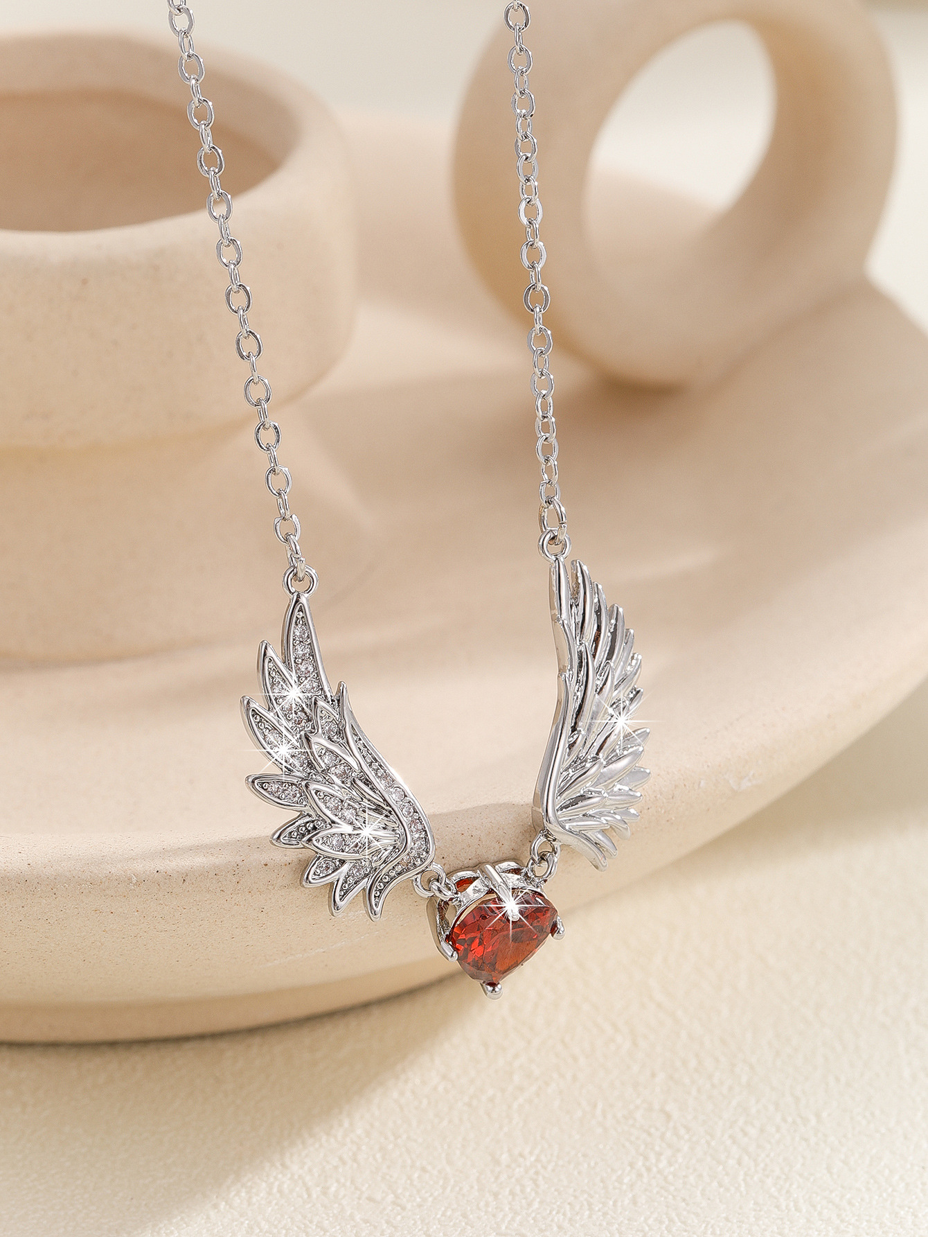 Plating, Wings Design Middle East Popular Fashion Fashion Valentine's Day Gift Angel Wings Love Necklace