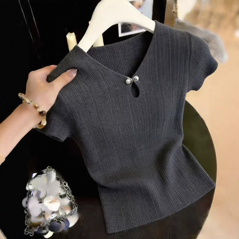 High-end, exquisite, elegant, mature style hollow-out ice silk knit top, 2026 summer new casual versatile women's top High-end, exquisite, elegant, mature style hollow-out ice silk knit top, 2026 summer new casual versatile women's top