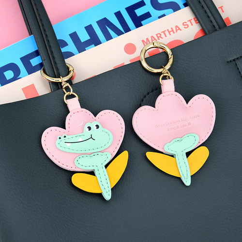 Huahua animal mobile phone chain Japanese cute flower creative leather mobile phone pendant keychain comes with fixed clip