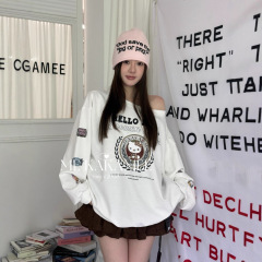 ME KAKAMEE十三行秋新品美式卡通KT喷画斜肩百搭大版卫衣女 S3631