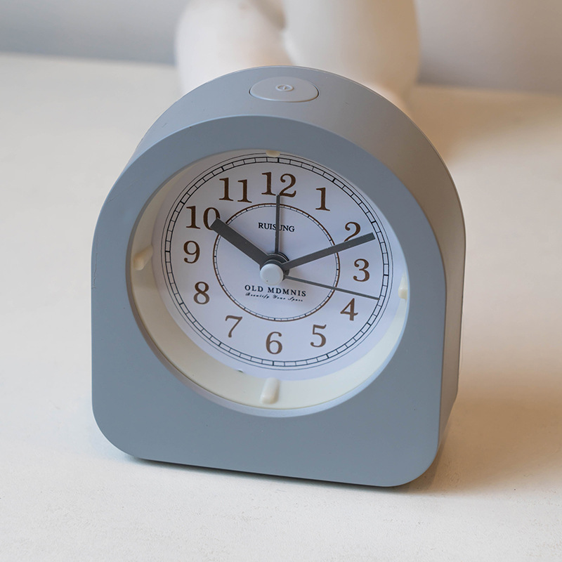 Estilo simple moda mudo pequeño reloj de alarma reloj de dormitorio creativo para estudiantes y niños reloj de noche luminoso