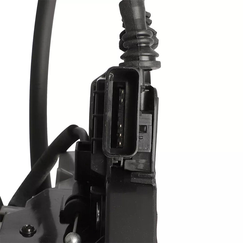 81320D3010 is suitable for Hyundai Tucson right front passenger door lock actuator installation 16-20