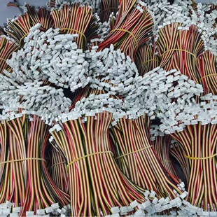 Various Types of Cables Are Composed of Multi-Stranded Copper Wires, and They Come in Colorful or Red, Gray, and Black Four-Core P Connection Cables with Multi-Stranded Copper Cores