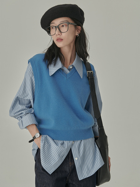 Autumn retro blue design shirt