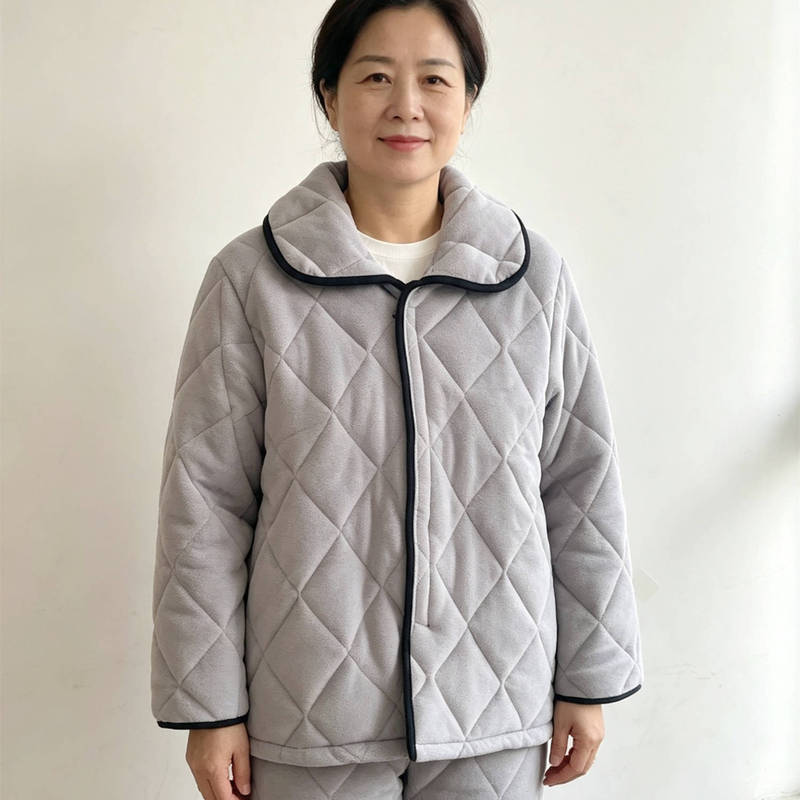 Prison and detention center clothing for women, three-layer quilted jacket, winter sleepwear, prisoner uniform Prison and detention center clothing for women, three-layer quilted jacket, winter sleepwear, prisoner uniform