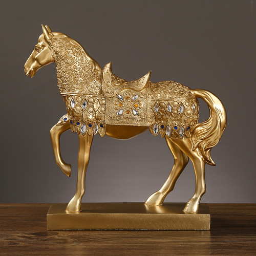 Light Luxury Resin Horse to Success Ornament Gold Horse Decor for Living Room Model Room Study Desk Ornament Moving Gift