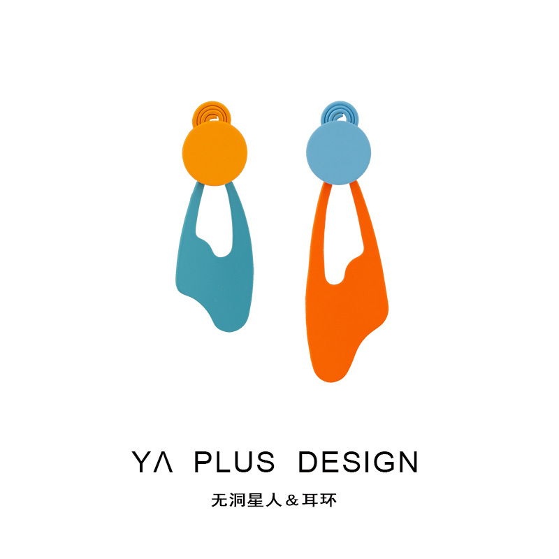Asymmetrical geometric retro earrings
