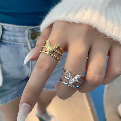 New Trend V-shaped Golden Yellow Diamond-embellished Adjustable Open Ring for Women's Index Finger, Unique Design