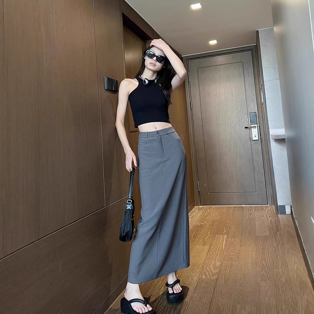 Traje gris falda de media longitud femenina 2025 nueva primavera y otoño cintura alta delgada falda recta temperamento a bolso