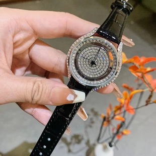 dinimi�����ݕr���\�D�ֱ��U��͸��Ƥ����Ůʿ�M荝M����Ů��