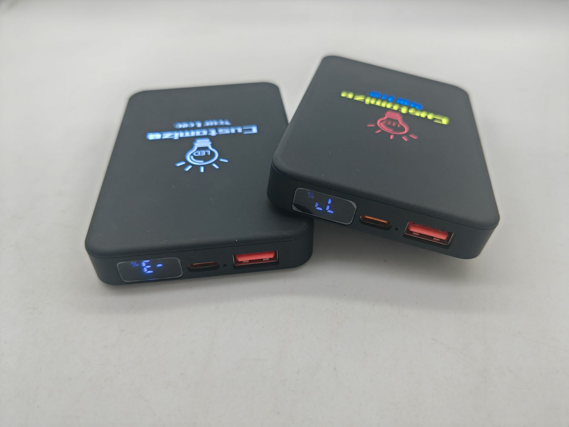 LED beleuchtete Magsafe magnetische kabellose Schnellladefähigkeit mobiles Stromversorgungsgerät mit Rücklicht 15W kabelloses Schnellladen Powerbank