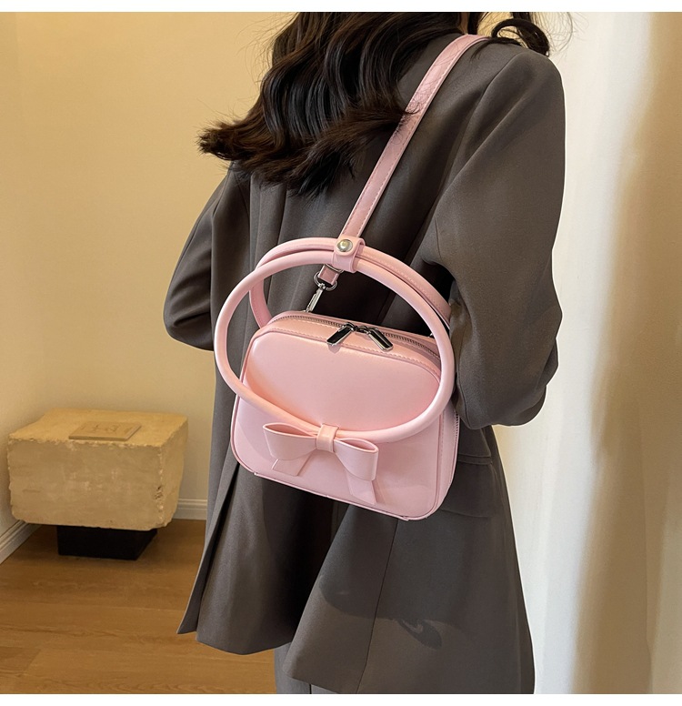 Women's Medium Pu Leather Bow Knot Cute Flip Cover Handbag display picture 5