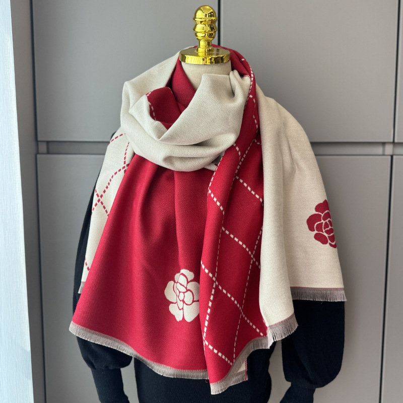 シンプルな千鳥格のマフラーの女性秋冬の新型は軽くて豪華な風の長いタイプに合わせて、カシミヤの保温のマントを厚くします。