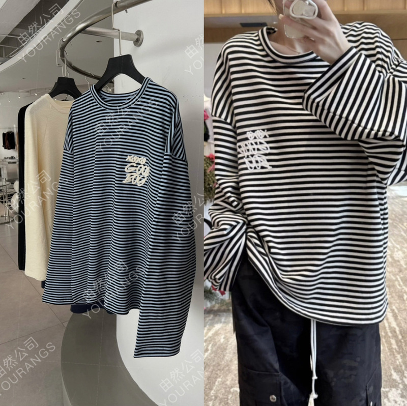 (Xindian Welfare) [Kui Qing 90] XX Soft Cotton Yarn-dyed Contrast Stripe Slogo Embroidered Profile Long Sleeve T-shirt