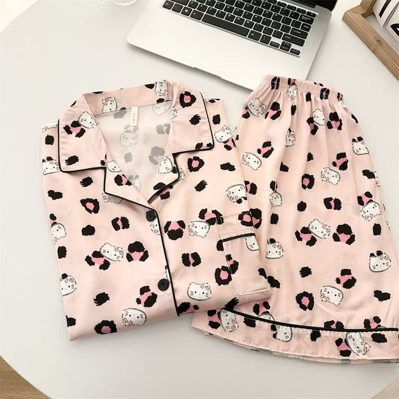 Seda de imitación transfronteriza al por mayor de alta calidad nuevo pijama de verano para niña pantalones cortos de manga corta traje solapa caliente seda