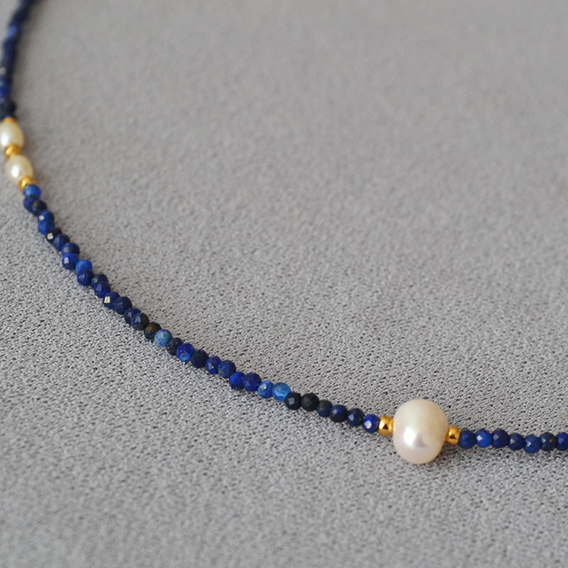 Corea del Sur nicho diseño tallado lapislázuli grano de arroz agua dulce pequeña perla muy fina temperamento simple Collar corto