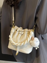 С����Ů��2025�¿�r�и߼���ˮͰ���ٴ�б����������μ��