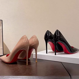 女式时装单鞋;高跟凉鞋;高跟拖鞋