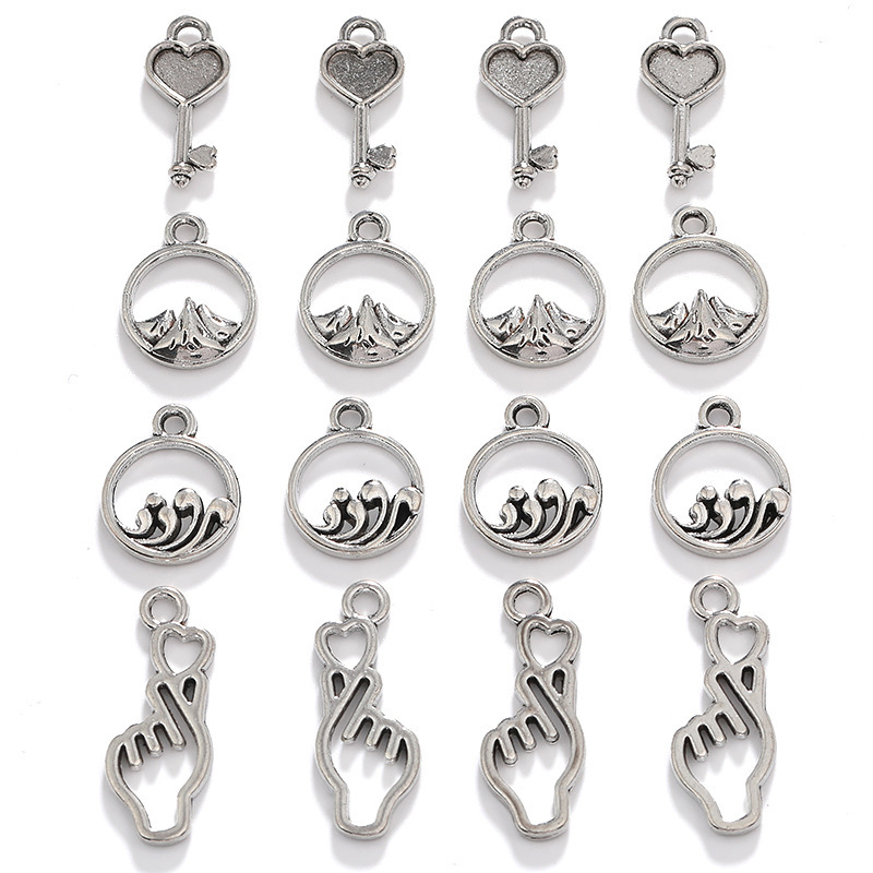 DIY Retro Zinc Alloy Jewelry Accessories Heart Gesture Key Wave Pattern Pendant Factory Direct Sale A8 DIY Retro Zinc Alloy Jewelry Accessories Heart Gesture Key Wave Pattern Pendant Factory Direct Sale A8