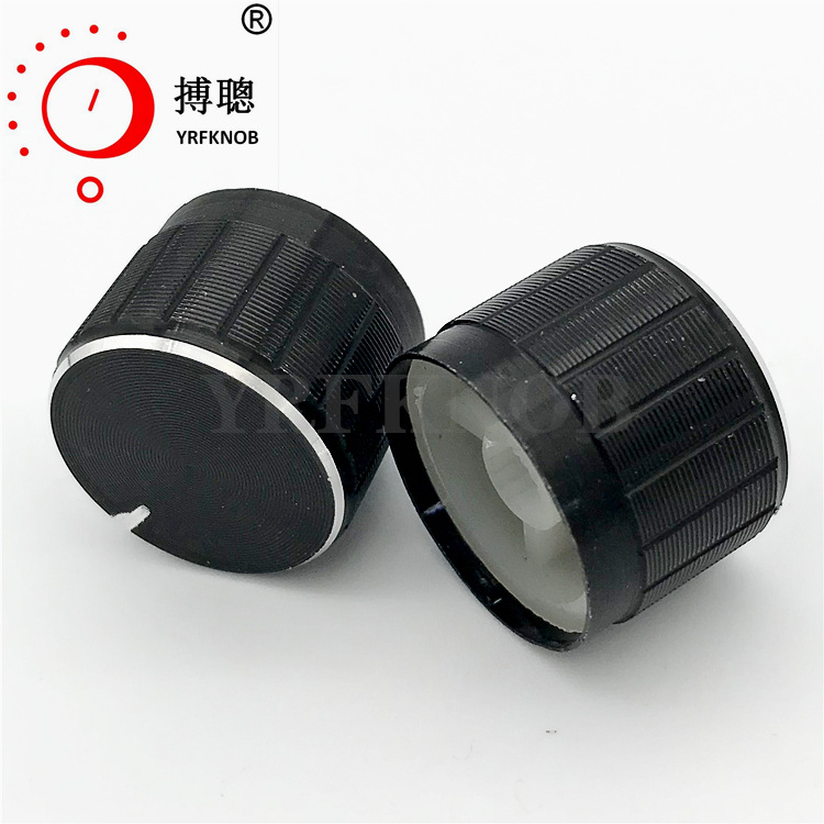 ��Ӧ��λ����ɫ��ť  ֱ��23*17mm�� ���Ͻ���������Ͻ���ťñ