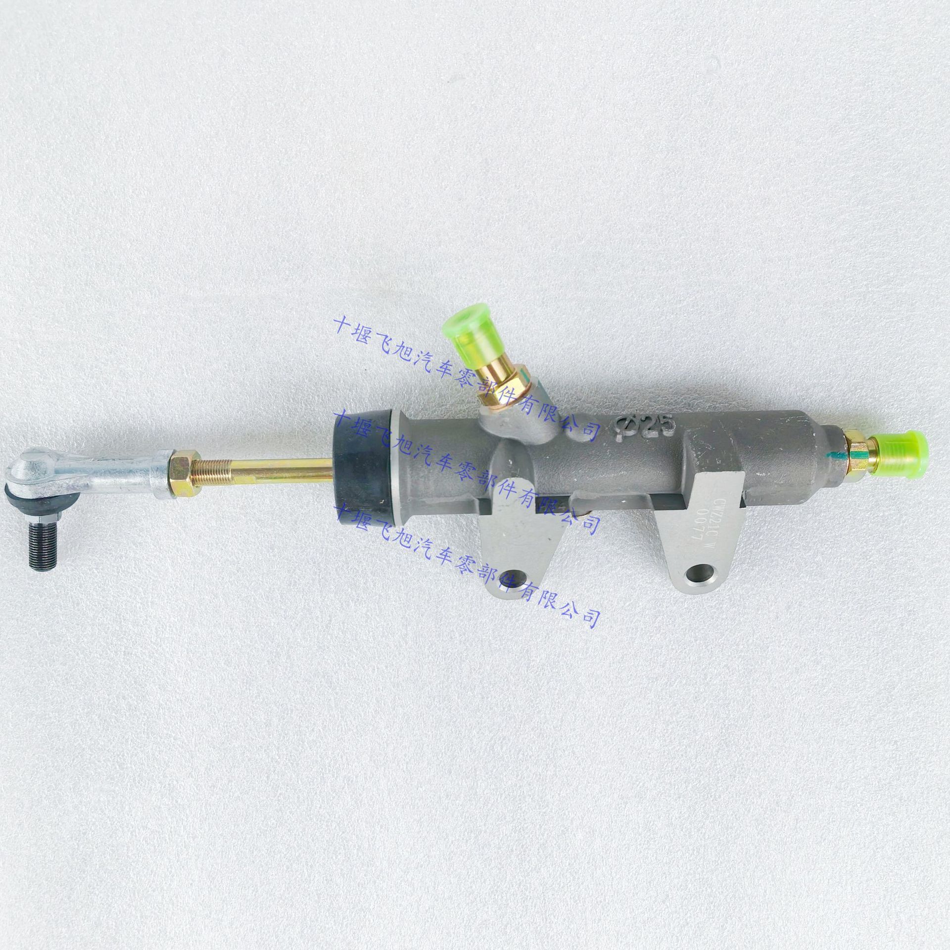 Ningbo Shenfeng clutch master cylinder 1604010-C0102 is compatible with Dongfeng Tianlong, Tianjin, and Dali Shen models