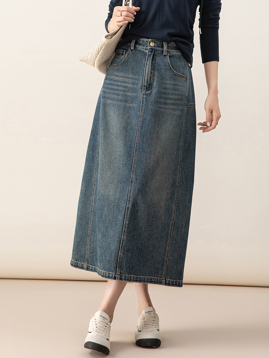Váy denim chữ A lưng cao cổ điển xẻ tà dài vừa phải — màu xanh