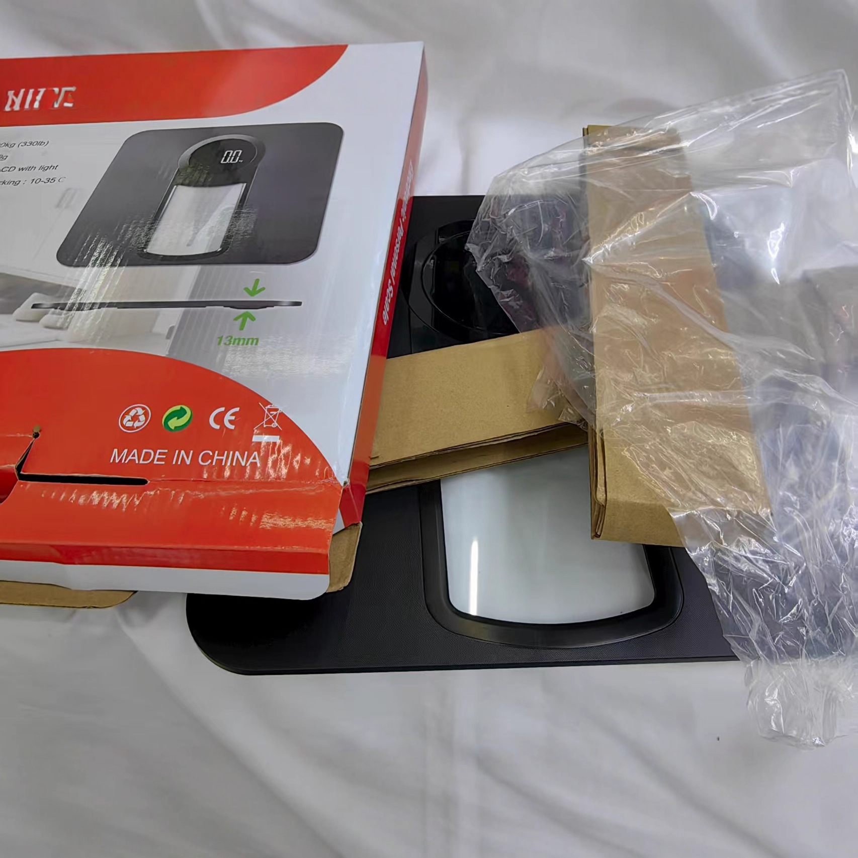 2025 báscula electrónica peso corporal pesado instrumento de medición doméstico carga precisa sin cable de carga báscula de salud ultra delgada