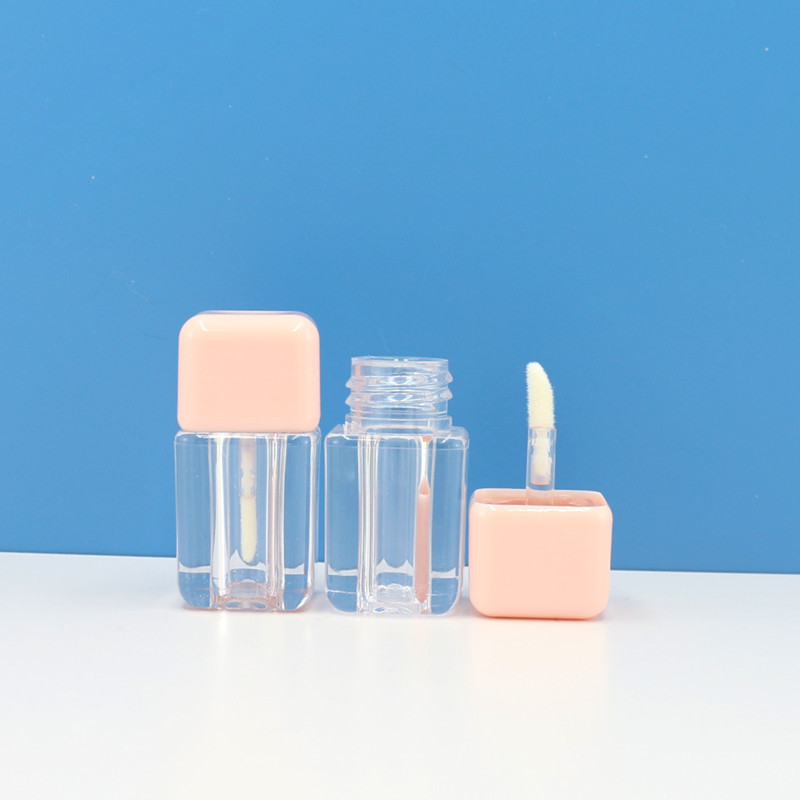 En stock al por mayor pequeño tubo cuadrado de brillo de labios Inyección transparente labio esmalte tubo vacío 4ml líquido botella de sombra de ojos material de embalaje cosmético
