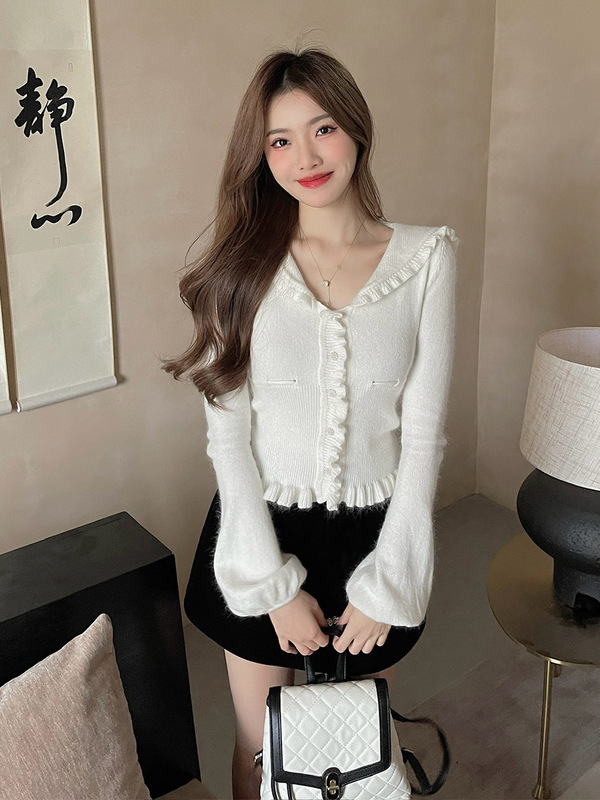 Spring Style Ultra-V Back Tie-Up Ruffled Fluffy Bunny Sweet Girl Velvet-Feel Knitted Sweater Cardigan Top Spring Style Ultra-V Back Tie-Up Ruffled Fluffy Bunny Sweet Girl Velvet-Feel Knitted Sweater Cardigan Top