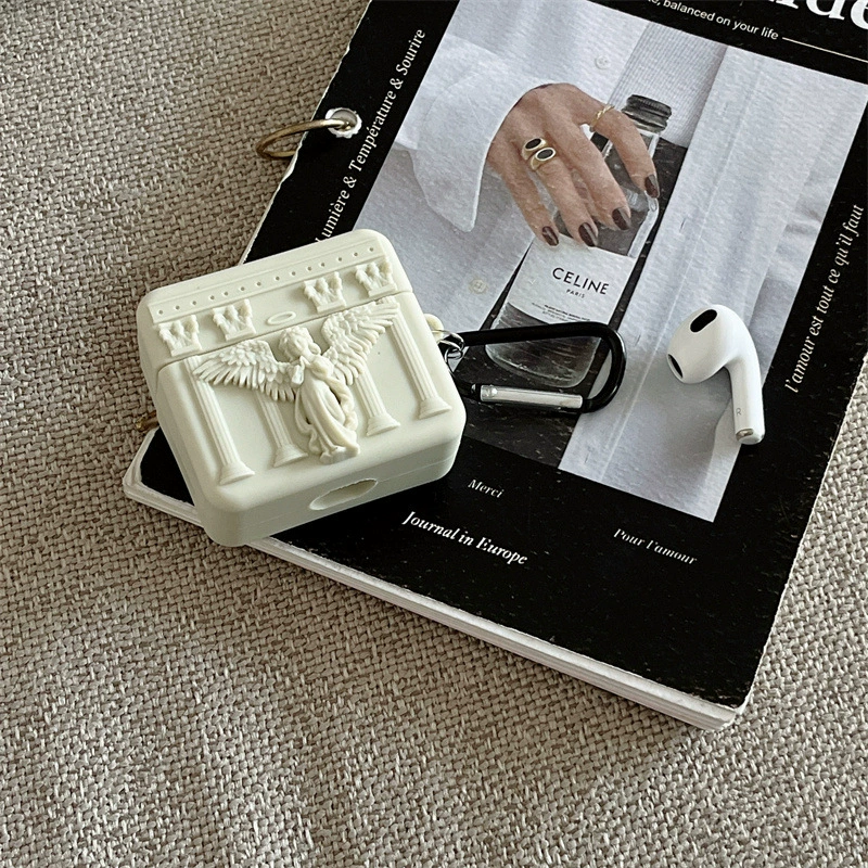 Силиконовый защитный чехол (для Apple AirPods) совместимый с Pro/1/2/3/4, 3D дизайн ангела, карабин