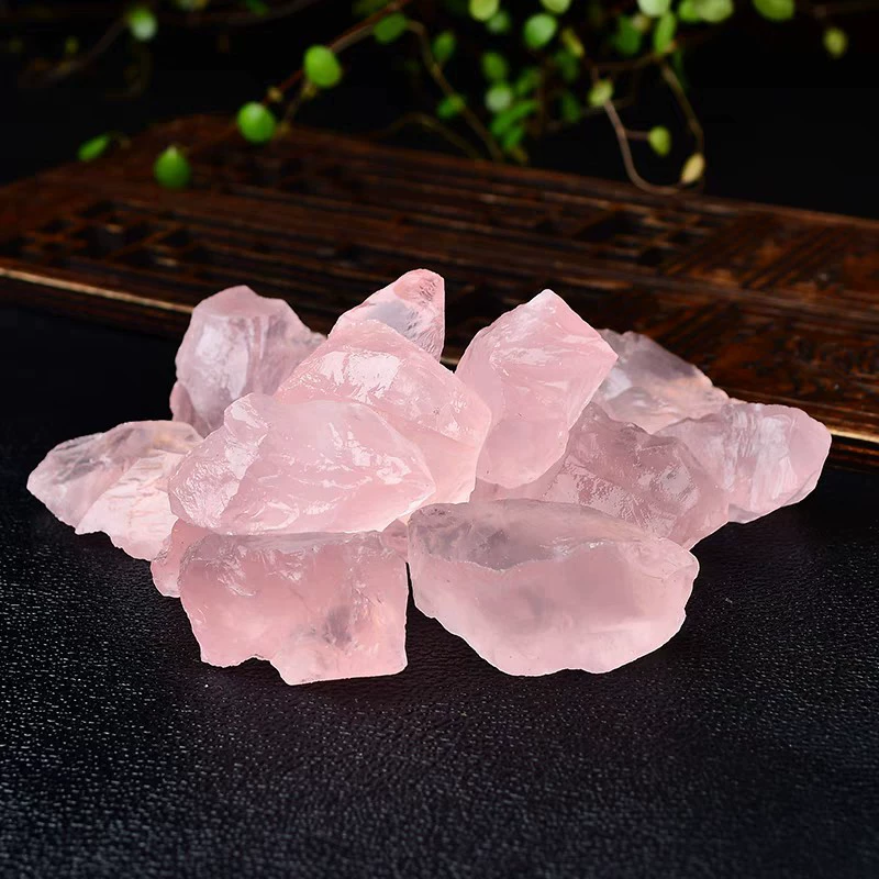 Organic crystal, natural ore, carved sample, training