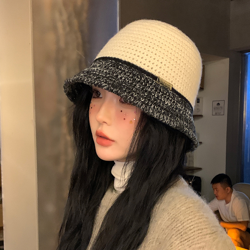Cappello da scodella coreano lavorato a maglia coreano da donna per l'autunno e l'inverno Calore all'aperto Piccola folla Clip a colori Sfilata di moda Volto piccolo_voghion.com