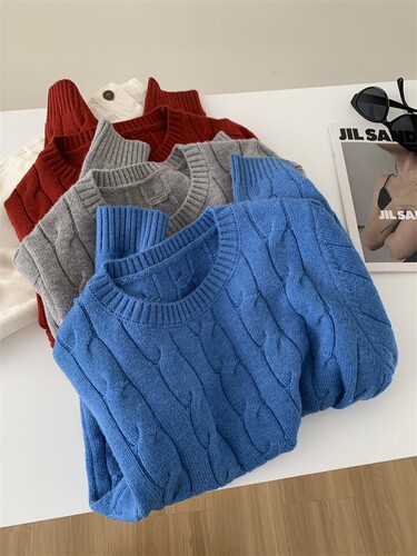 Women's Loose Anti-Pilling Crew Neck Knit Top, Korean Style, Versatile, Warm, Comfortable, Klein Blue Striped Sweater for Winter