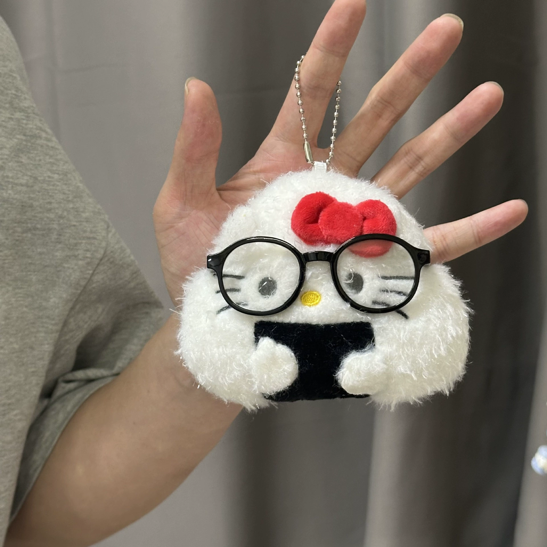 Hello kitty, glasses, cute cartoon pendant
