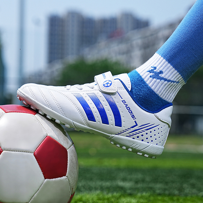 Zapatos de fútbol para niños con velcro de comercio exterior transfronterizo para hombres y mujeres