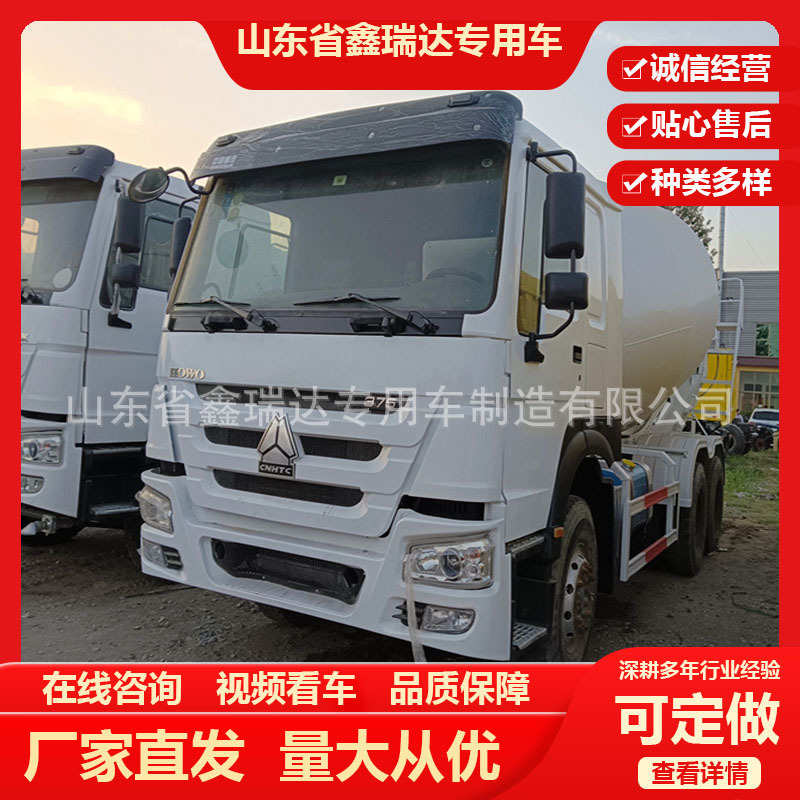 Exporting 371 Horsepower Cargo Transport Head Howo 10-Wheel Fuel Trailer Head Dual-Drive Heavy-Duty Truck for Many Years