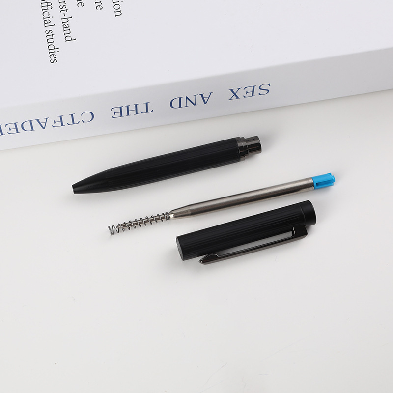 Bolígrafo de metal simple de color de alta gama al por mayor de fábrica, diseño de grabado de regalo de empresa, logotipo de impresión de bolígrafo de metal