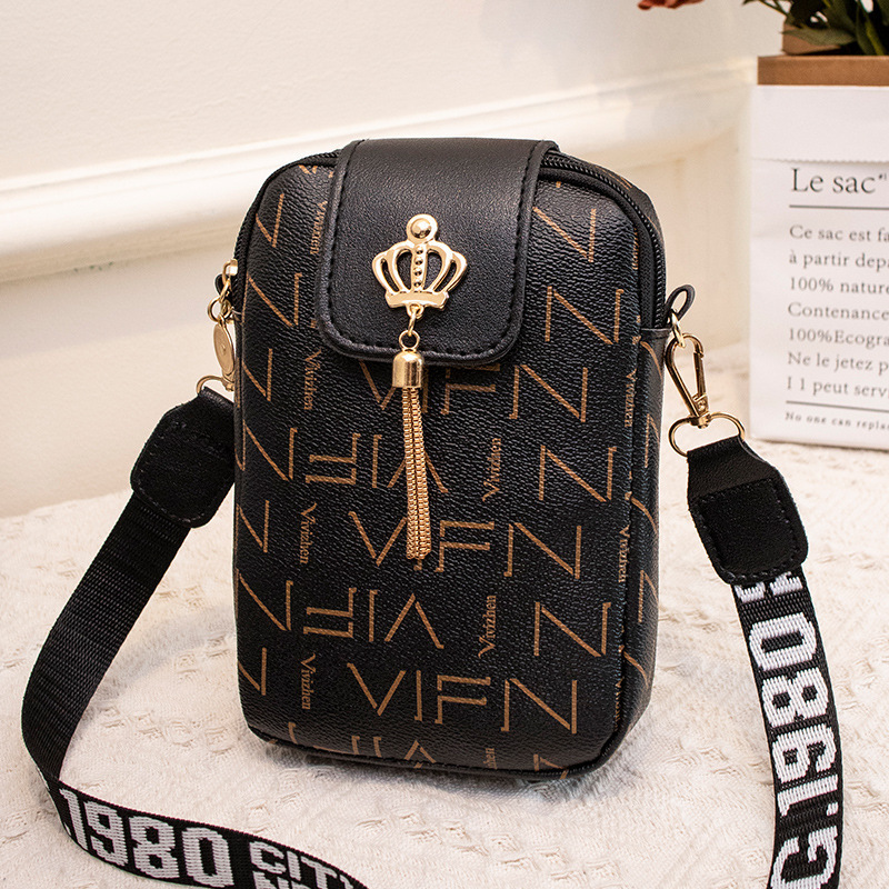 2023 bolsas de moda moda damas de moda casual bordilla decoración letras correa de hombro impresión diagonal bolsas de teléfono móvil image 7